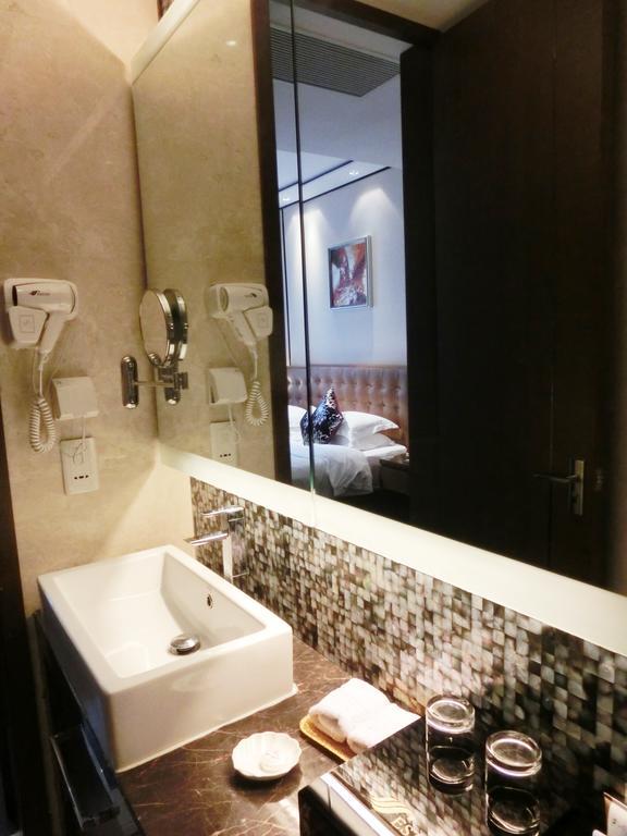 Estay Residence • Poly Central Pivot Гуанджоу Стая снимка